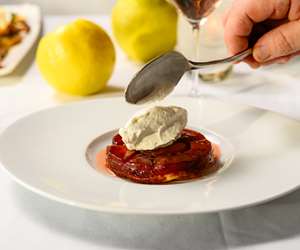 Quince tarte Tatin